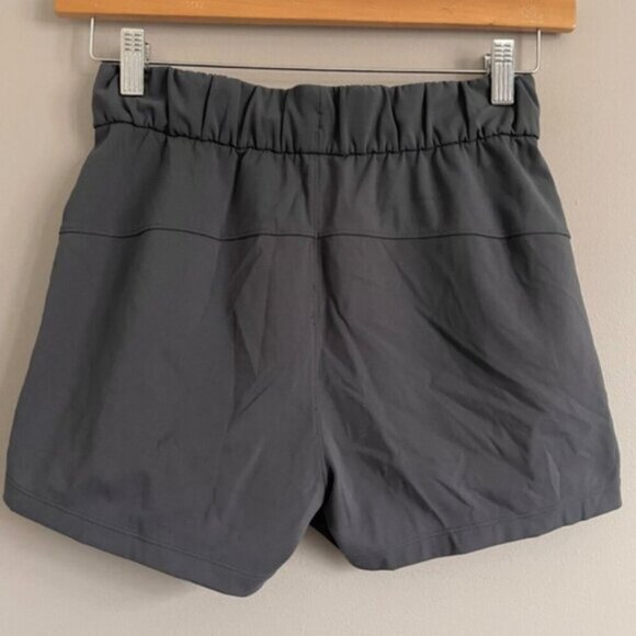 Lululemon Gray On the Fly 2.5" Shorts - 4 - Picture 6 of 11